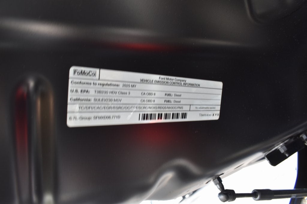 2025 Ford F-350SD Lariat DRW