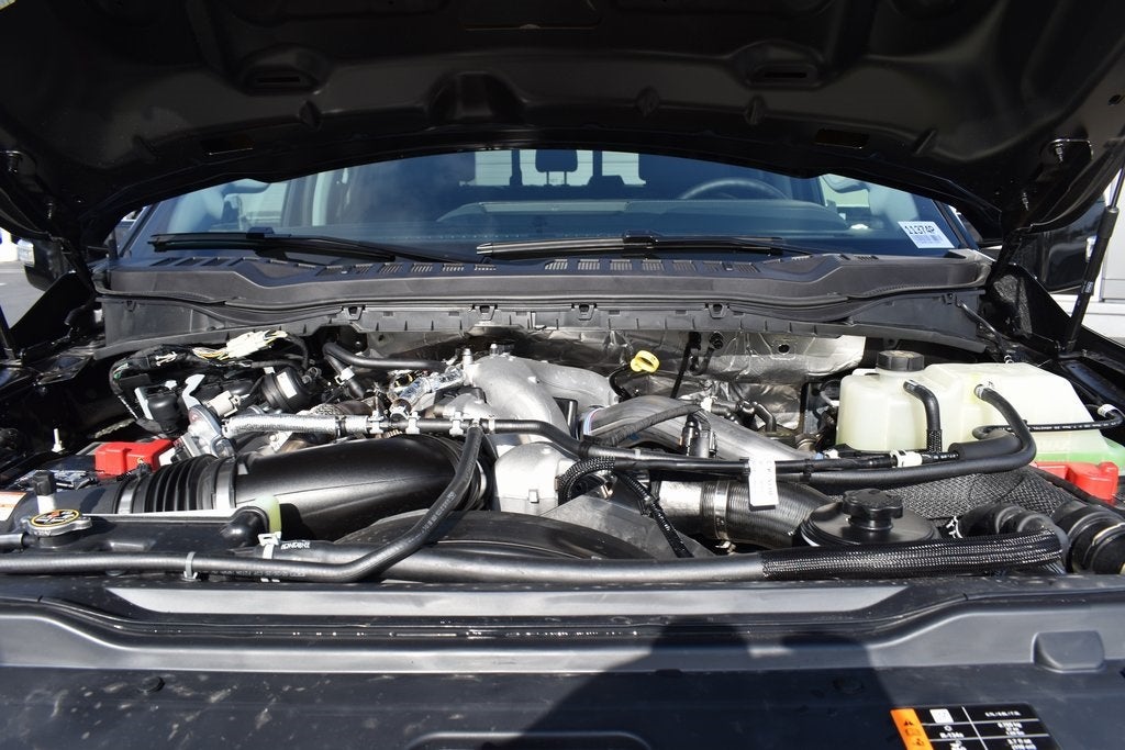 2025 Ford F-350SD Lariat DRW