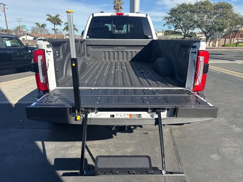 2026 Ford F-450SD Platinum DRW