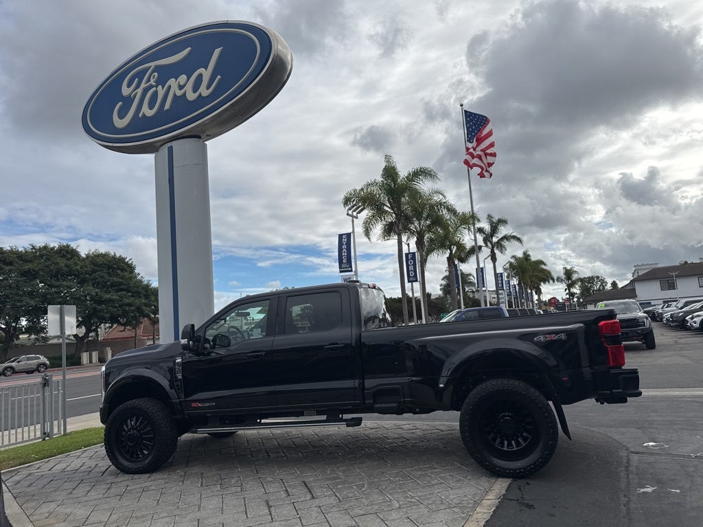 2026 Ford F-450SD Lariat DRW