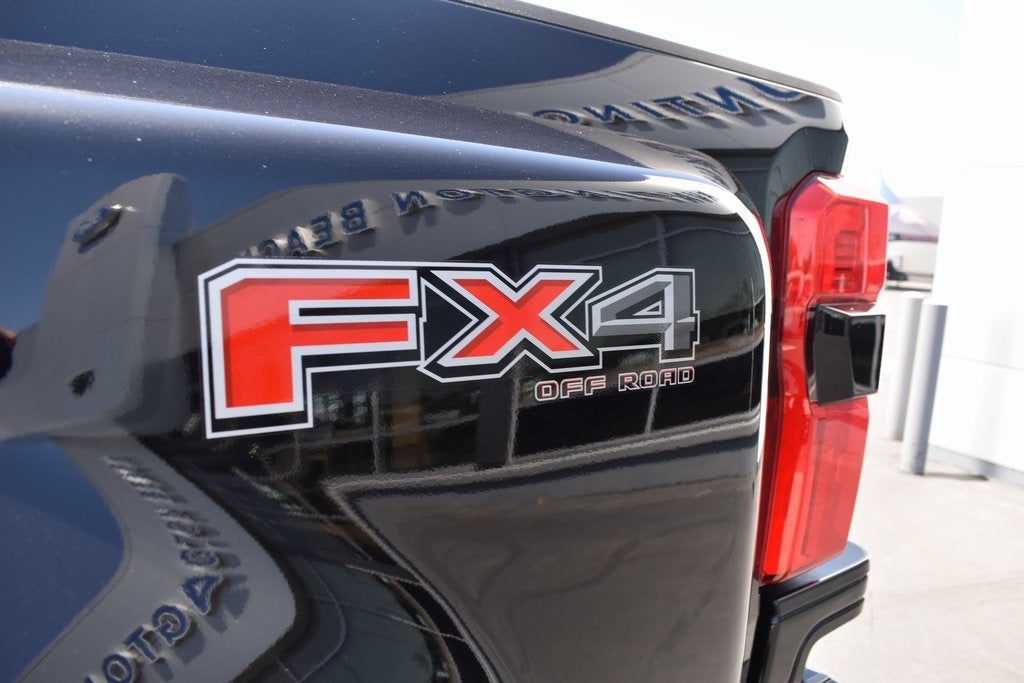 2025 Ford F-450SD Lariat DRW