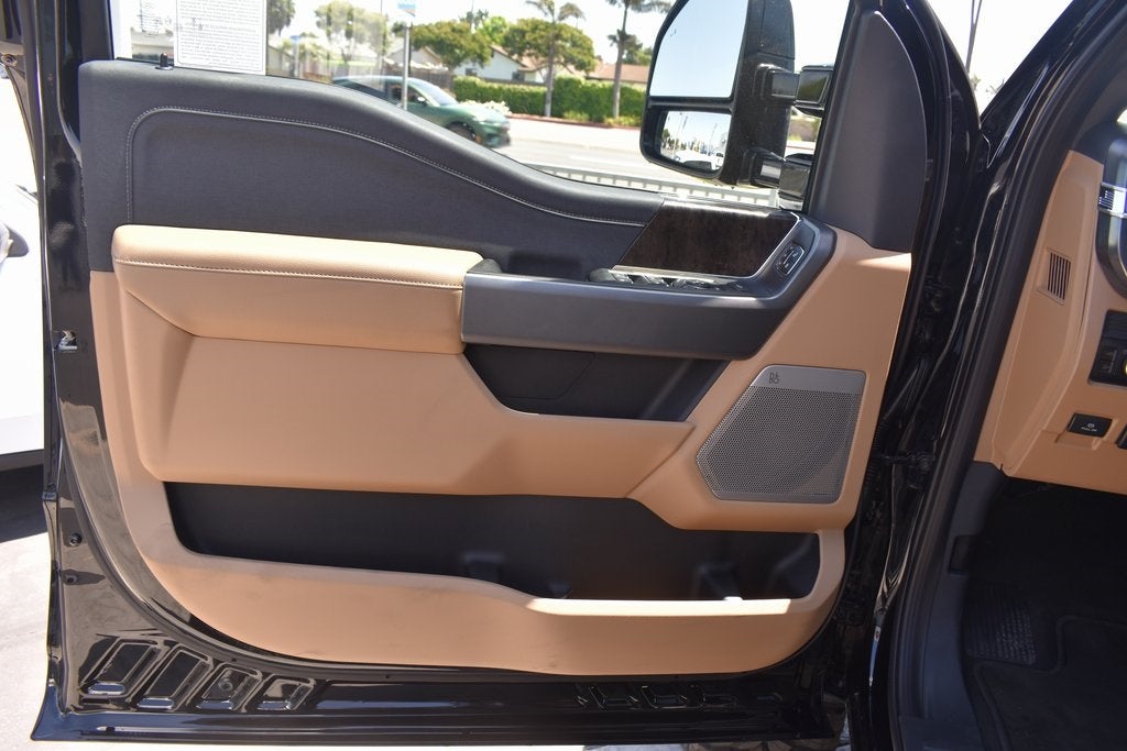 2025 Ford F-450SD Lariat DRW