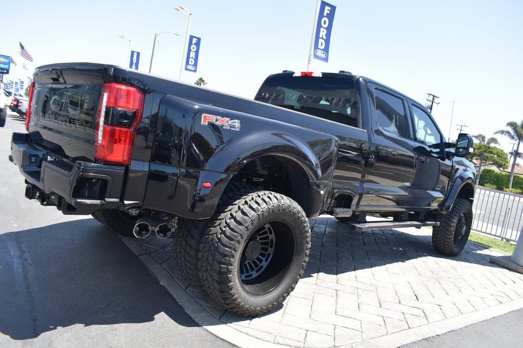 2025 Ford F-450SD Lariat DRW