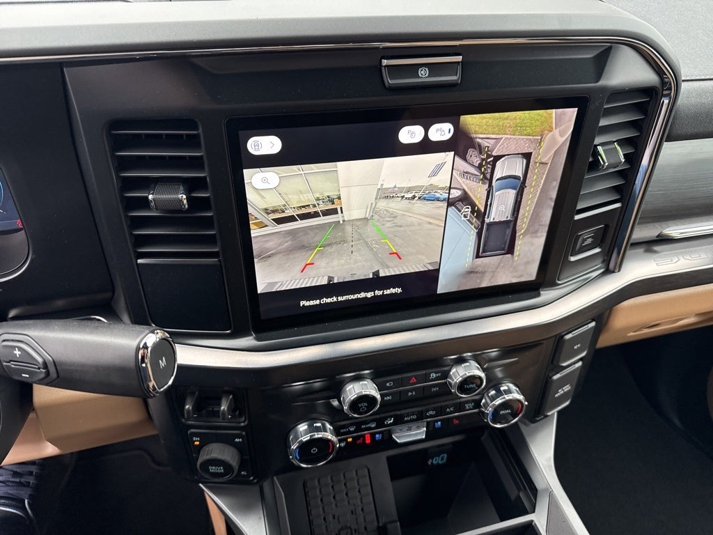 2026 Ford F-450SD Lariat DRW