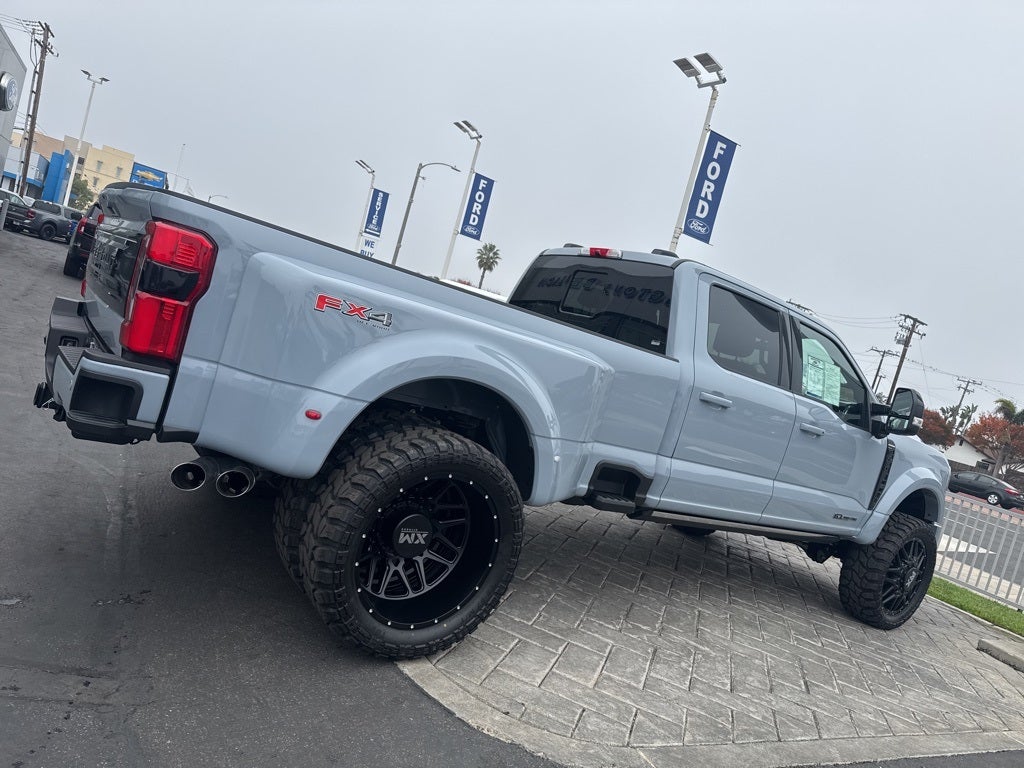 2026 Ford F-450SD Platinum DRW