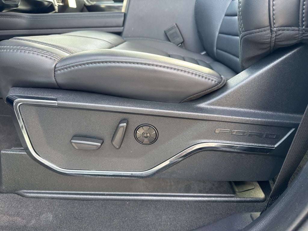 2026 Ford F-450SD Platinum DRW