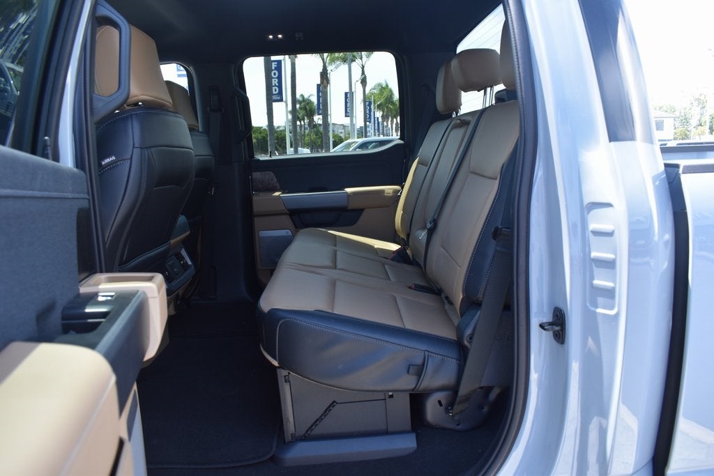 2025 Ford F-450SD Lariat DRW