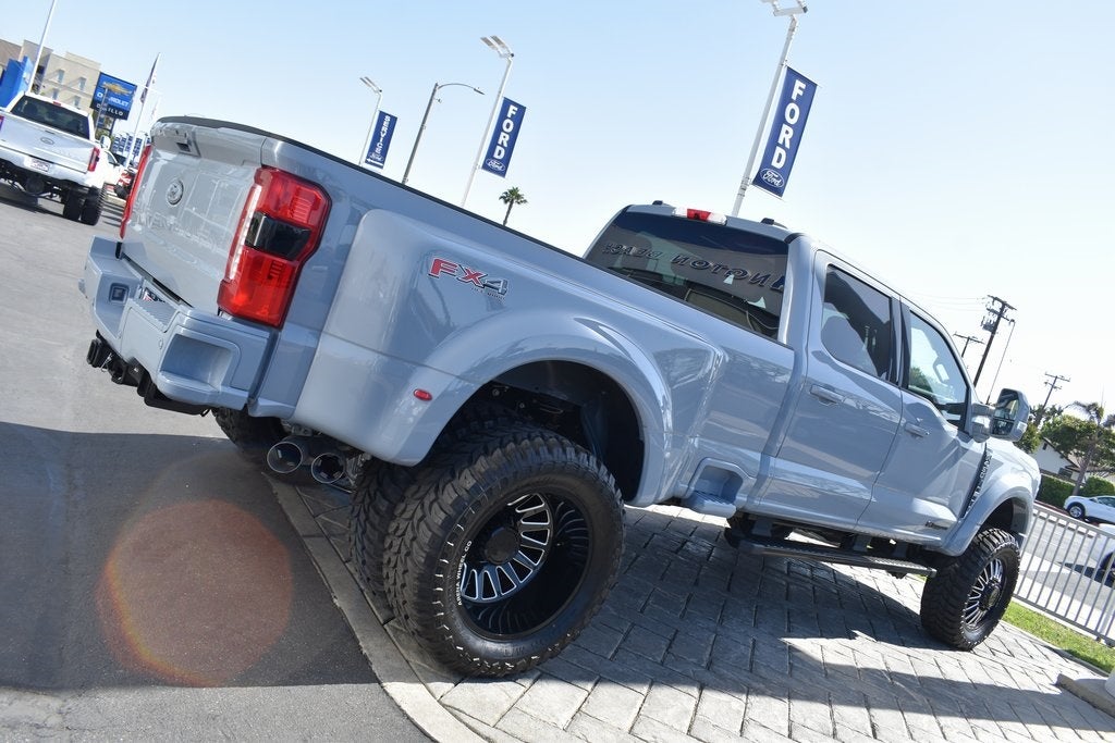 2025 Ford F-450SD Lariat DRW