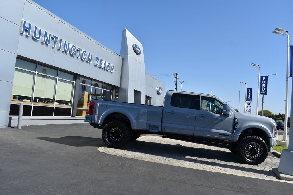 2025 Ford F-450SD Lariat DRW
