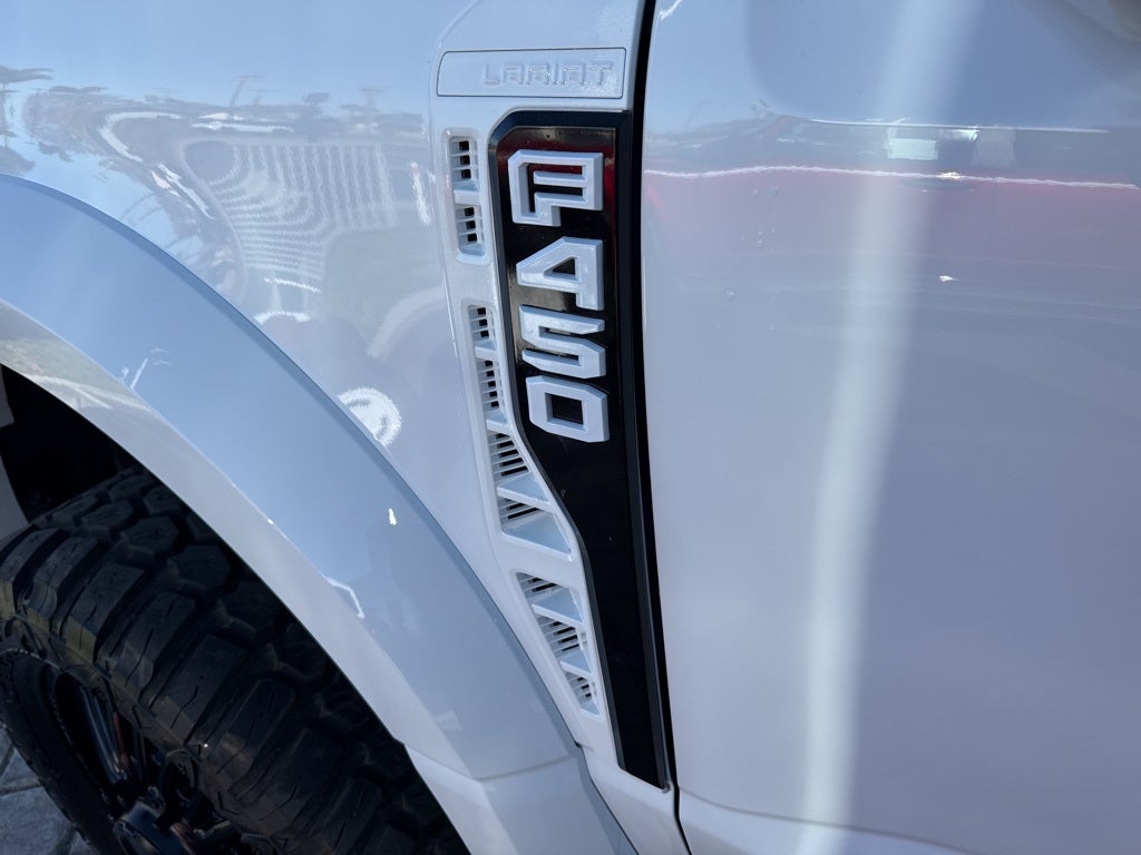 2026 Ford F-450SD Lariat DRW