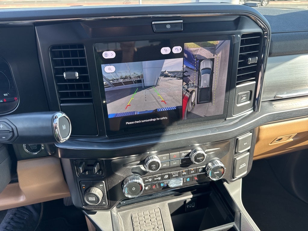 2026 Ford F-450SD Lariat DRW