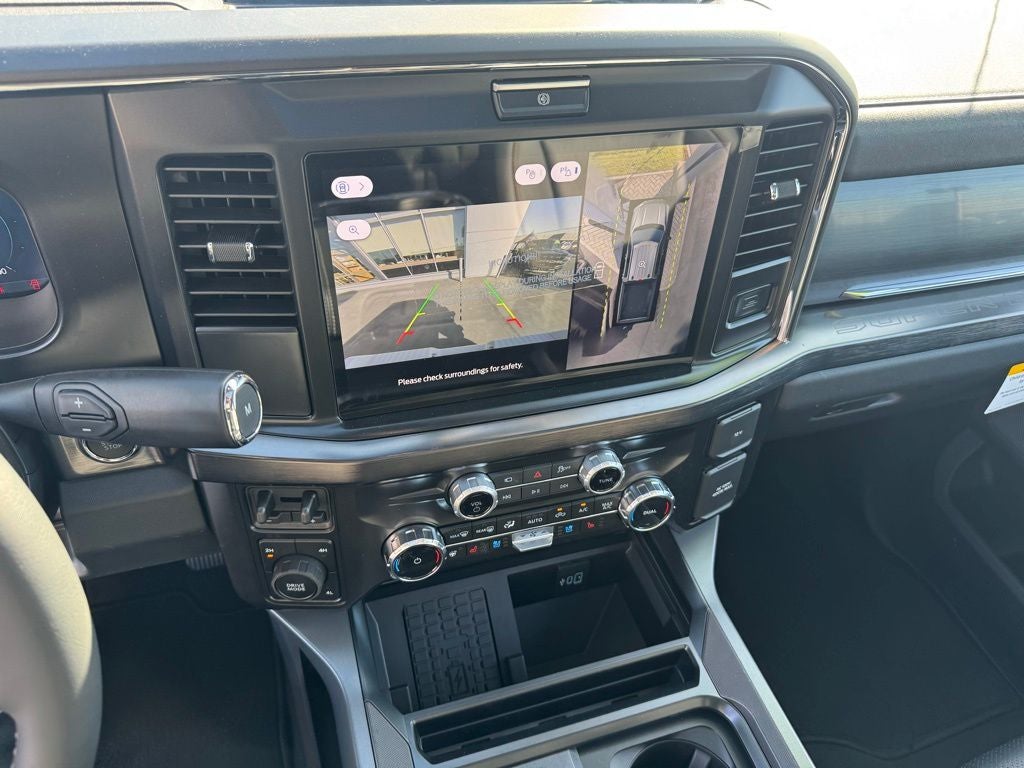 2026 Ford F-450SD Lariat DRW