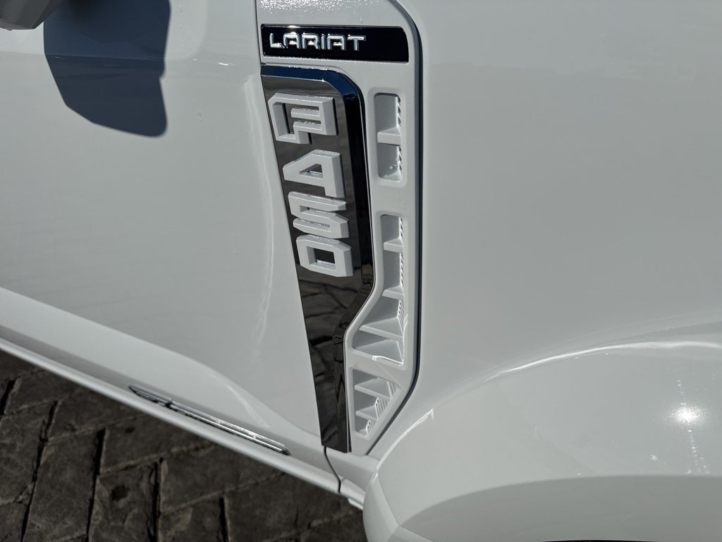 2026 Ford F-450SD Lariat DRW