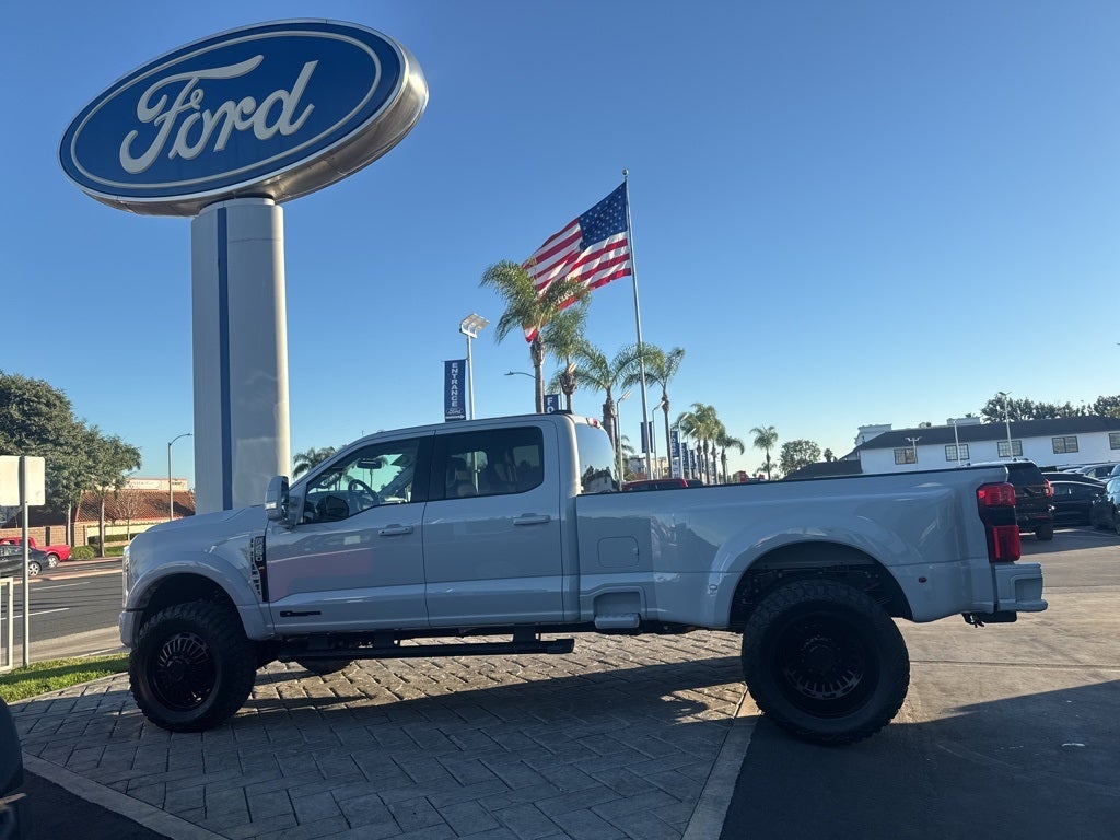 2026 Ford F-450SD Lariat DRW