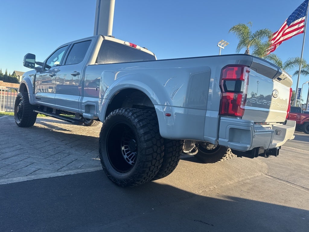 2026 Ford F-450SD Lariat DRW