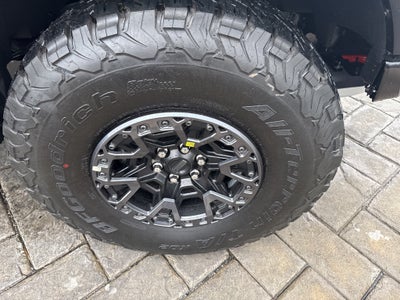 2025 Ford F-150 Raptor R