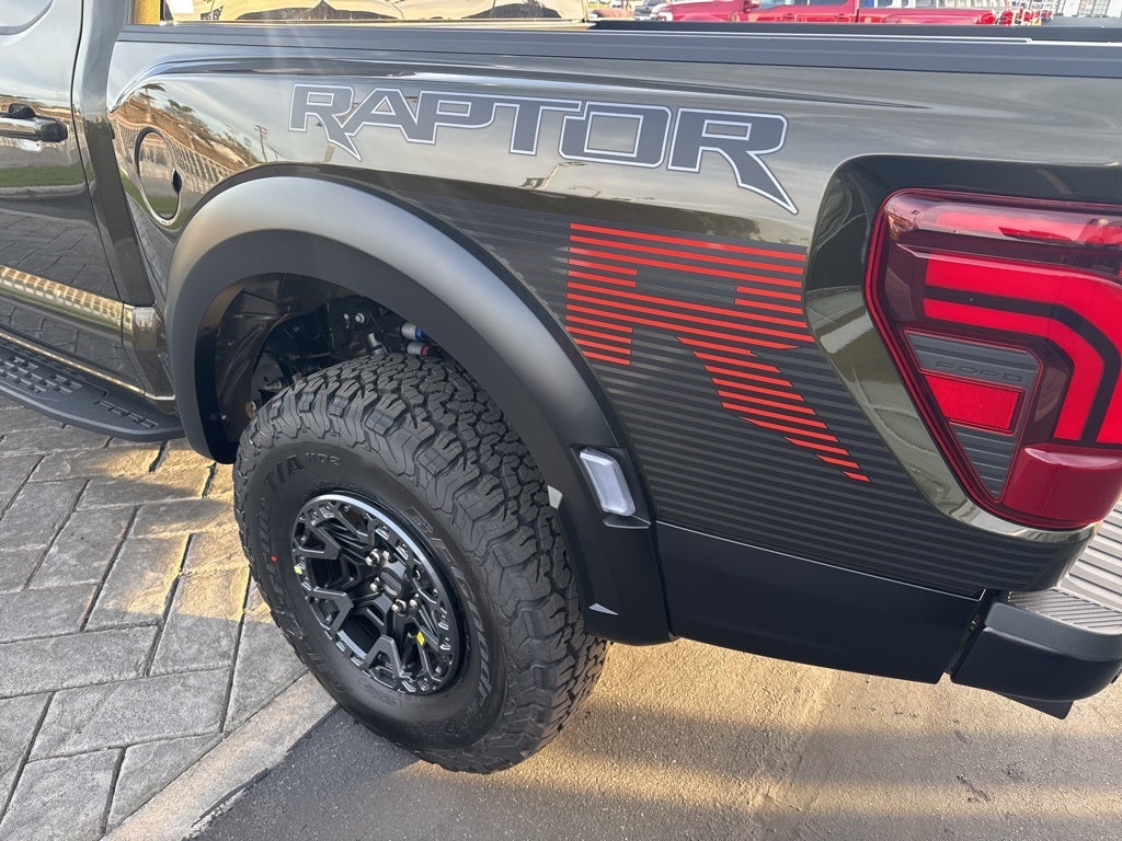 2025 Ford F-150 Raptor R