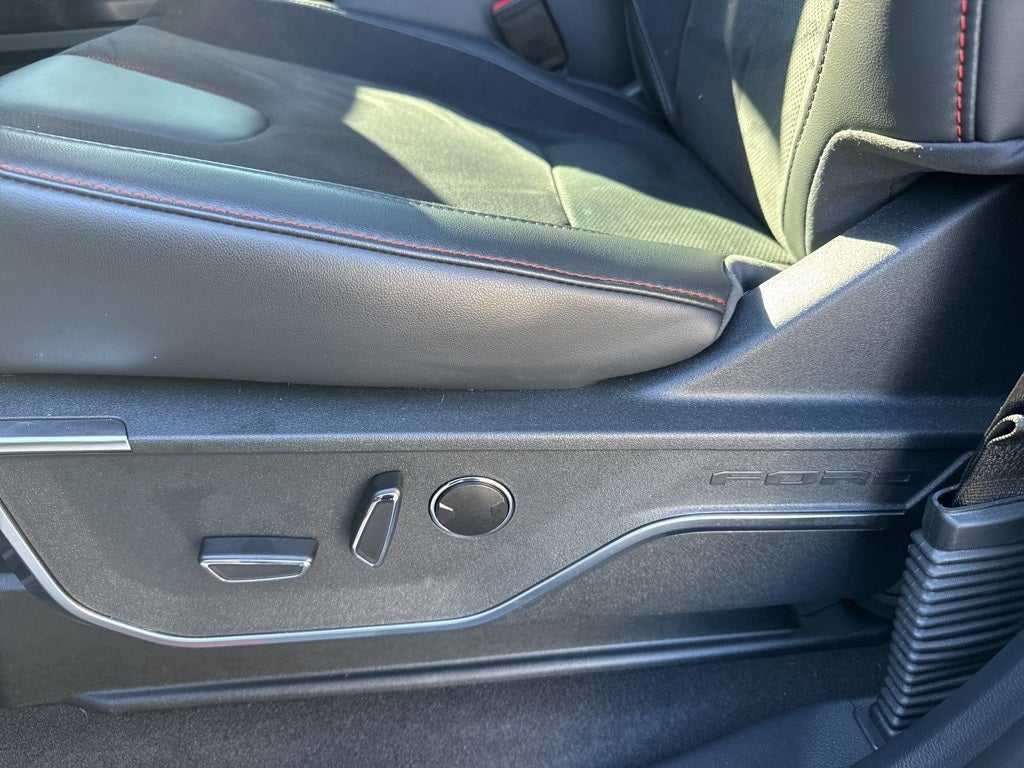 2025 Ford F-150 Raptor R