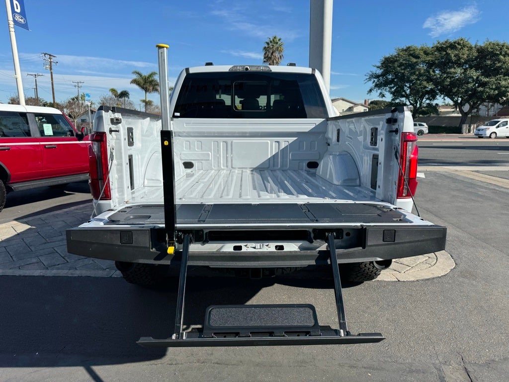 2025 Ford F-150 Raptor R