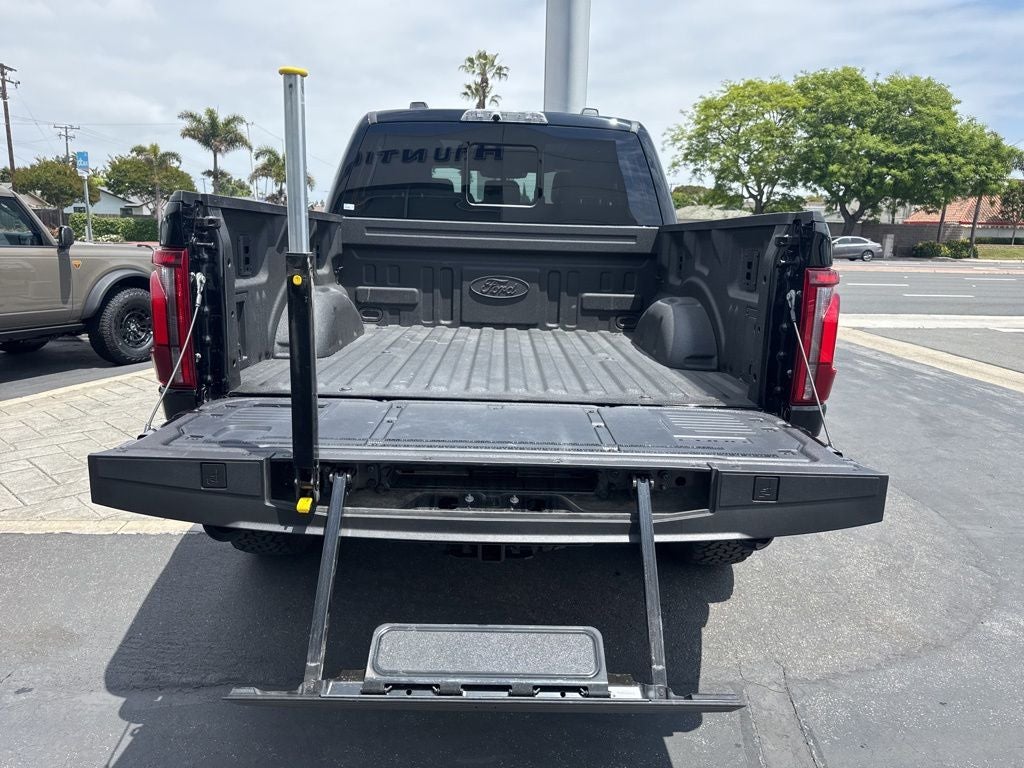 2025 Ford F-150 Raptor R