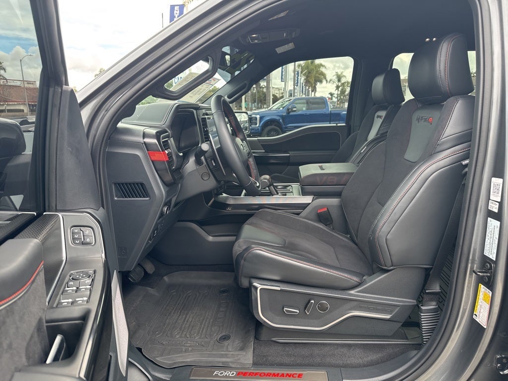 2025 Ford F-150 Raptor R