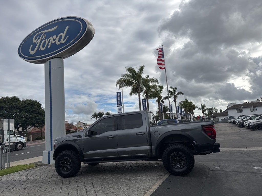 2025 Ford F-150 Raptor R