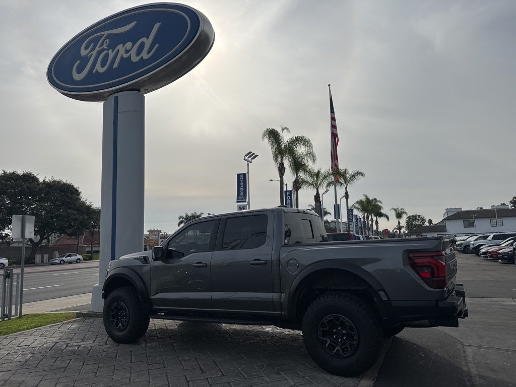 2025 Ford F-150 Raptor R