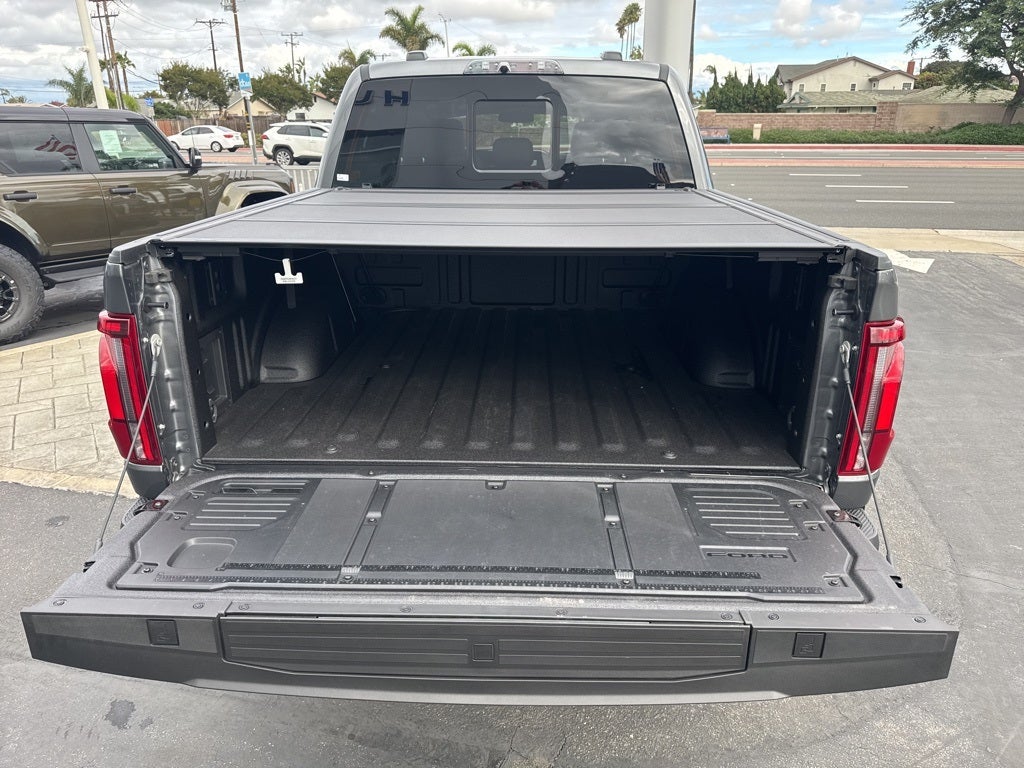 2025 Ford F-150 Raptor R