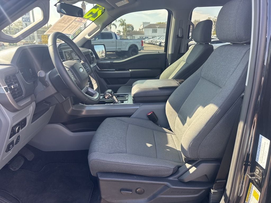 2025 Ford F-150 Lightning XLT