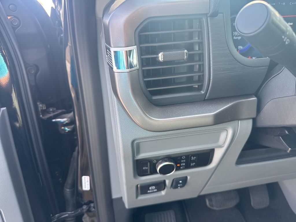 2025 Ford F-150 Lightning XLT