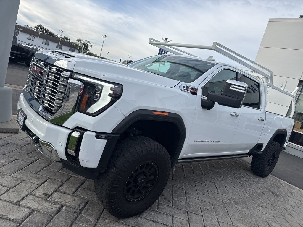 2024 GMC Sierra 2500HD Denali