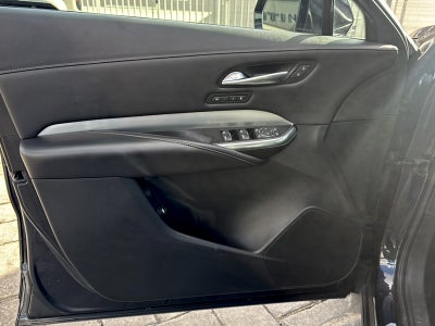 2022 Cadillac XT4 FWD Premium Luxury