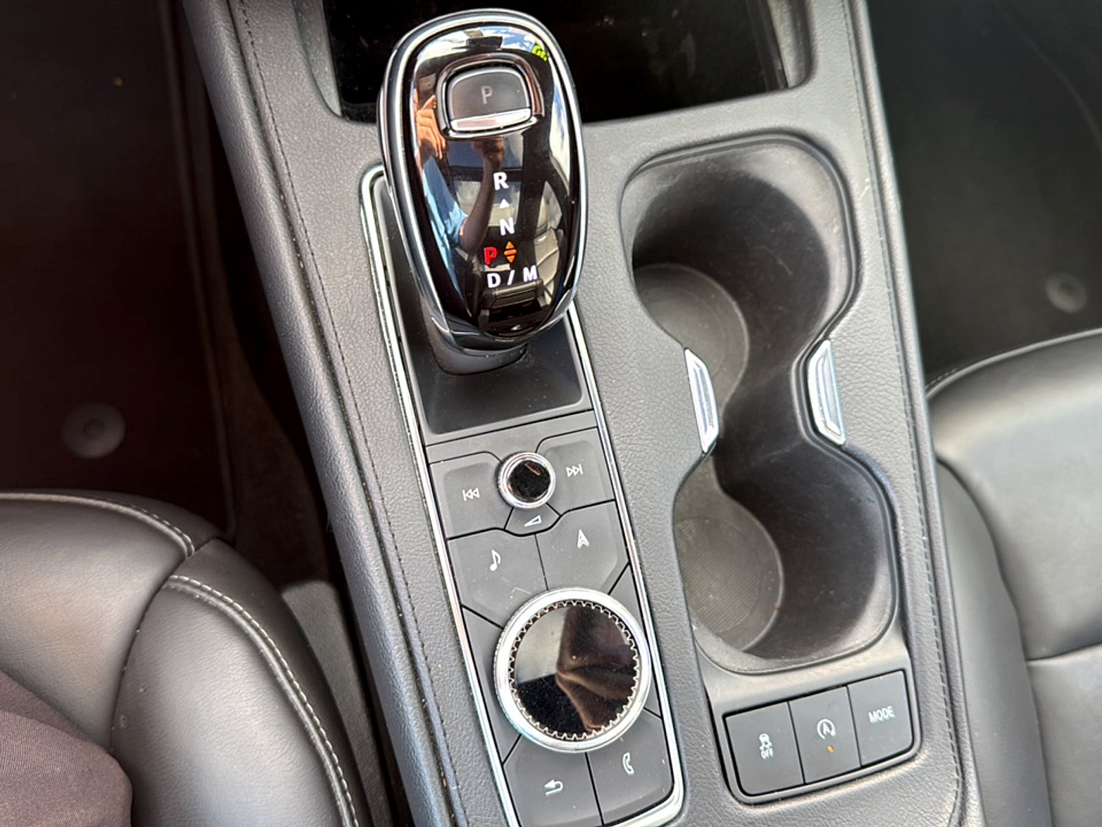 2022 Cadillac XT4 FWD Premium Luxury