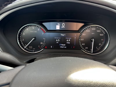 2022 Cadillac XT4 FWD Premium Luxury