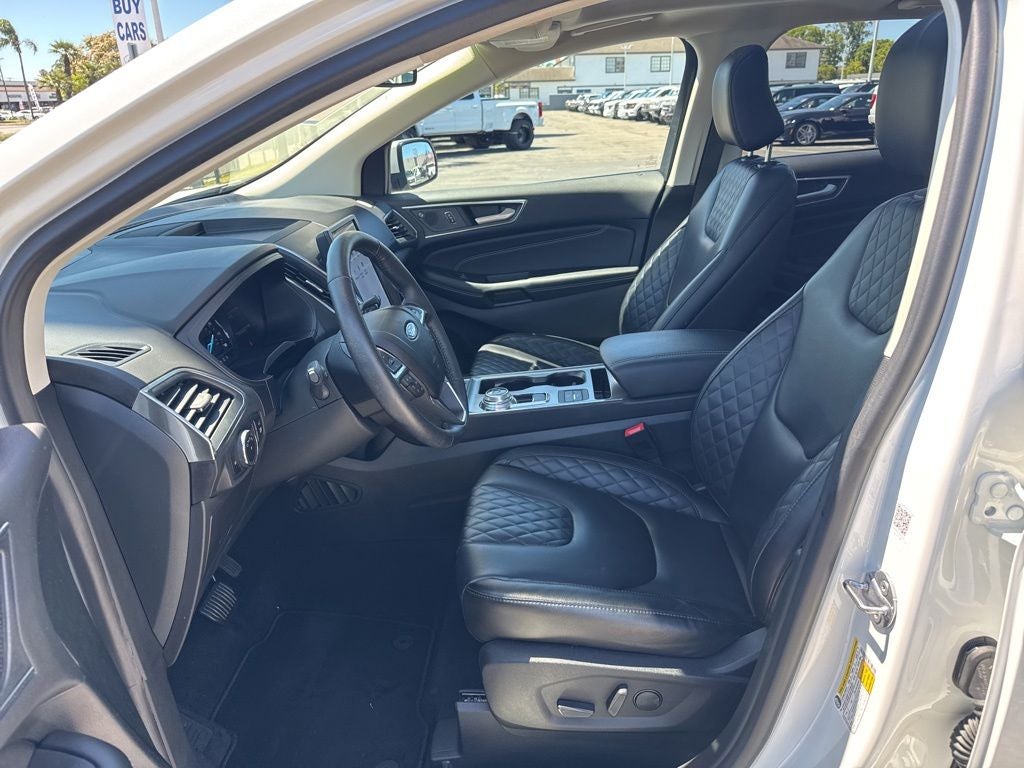 2023 Ford Edge Titanium