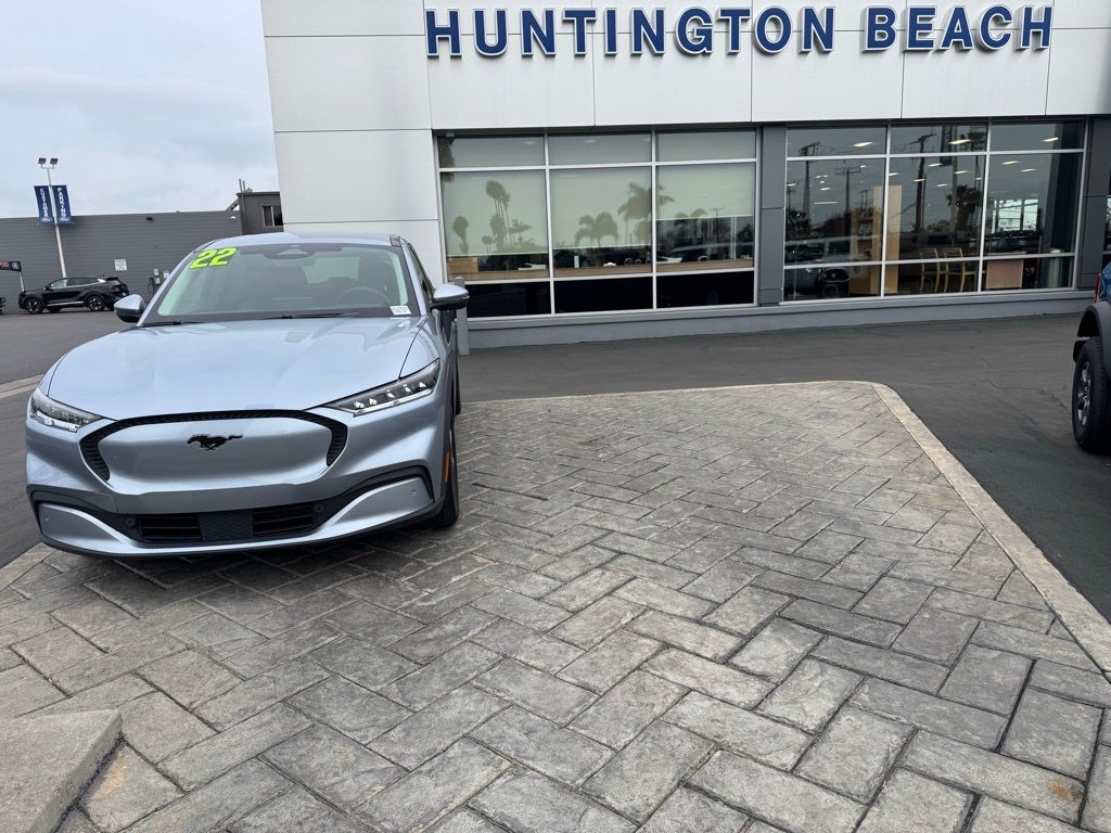 2022 Ford Mustang Mach-E Select