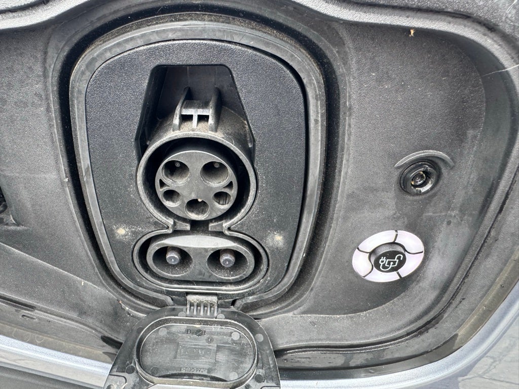 2022 Ford Mustang Mach-E Select