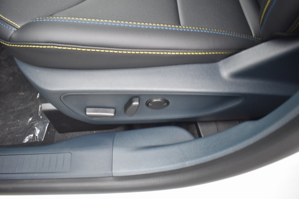 2025 Ford Maverick Lobo Standard