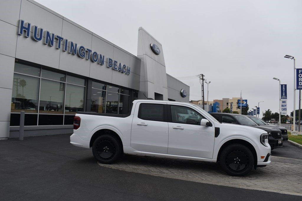 2025 Ford Maverick Lobo Standard