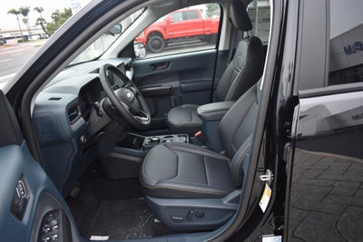 2025 Ford Maverick Lobo Standard