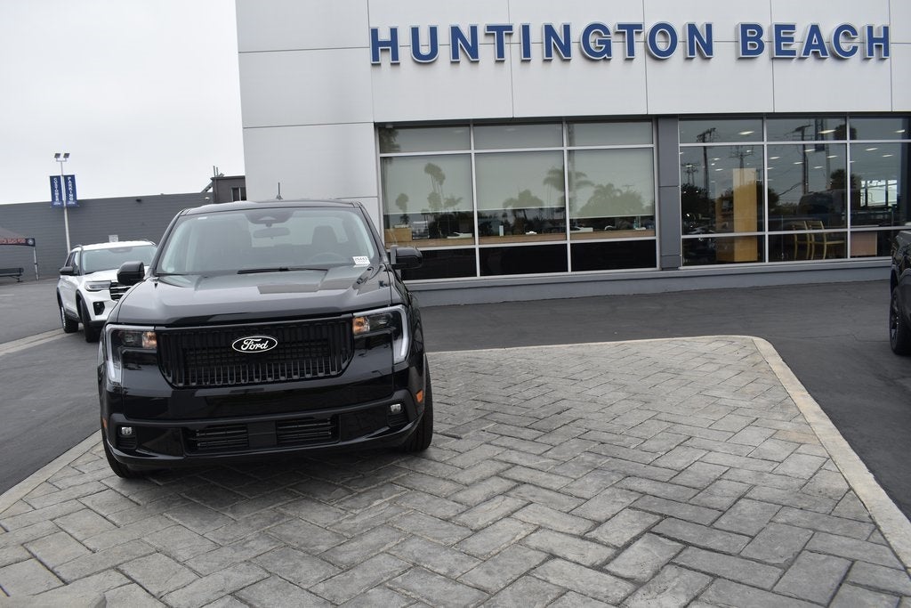 2025 Ford Maverick Lobo Standard