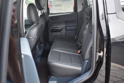 2025 Ford Maverick Lobo Standard