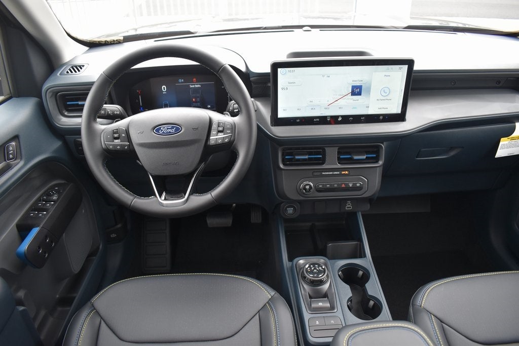 2025 Ford Maverick Lobo Standard