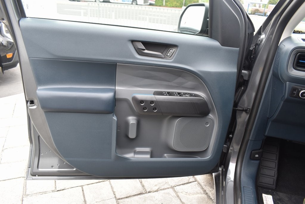 2025 Ford Maverick Lobo Standard