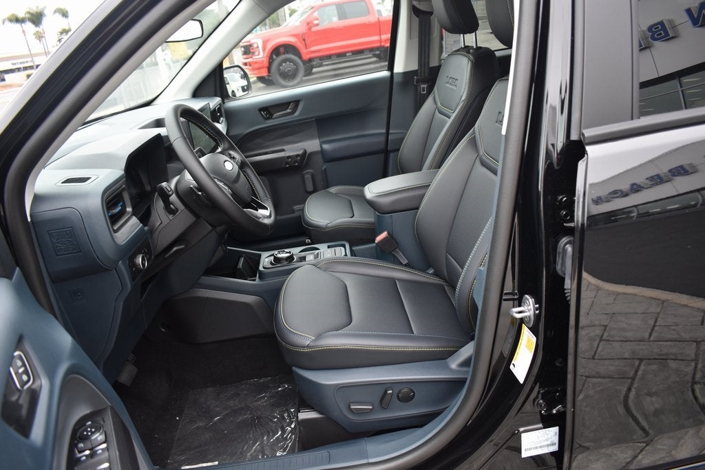 2025 Ford Maverick Lobo Standard