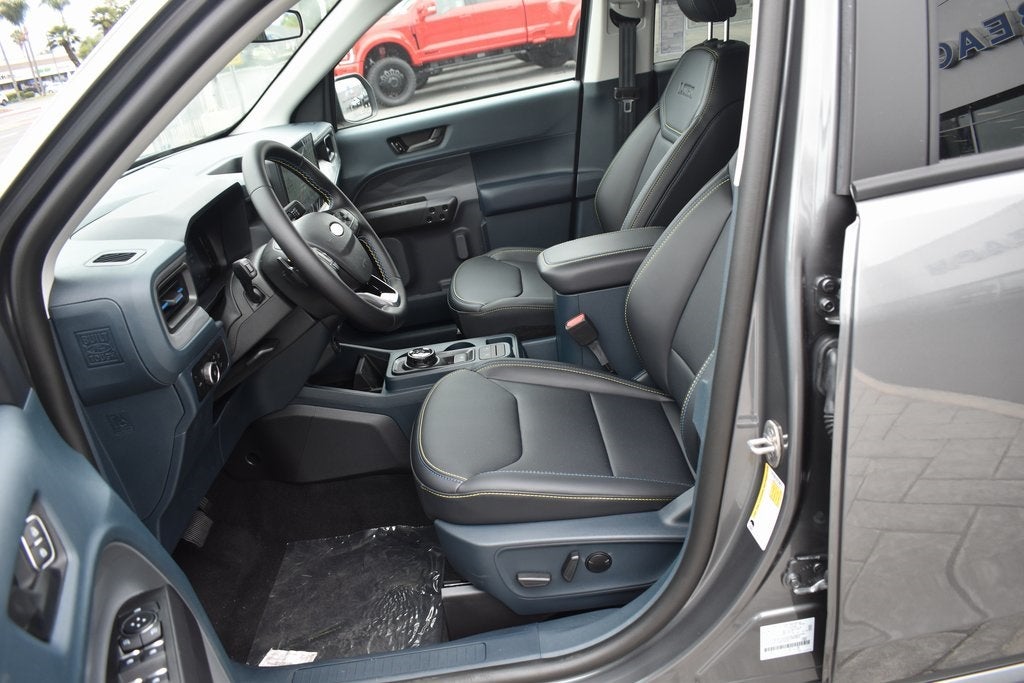 2025 Ford Maverick Lobo Standard