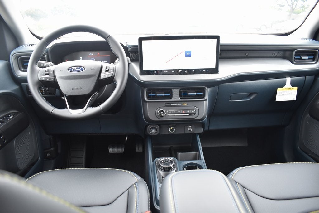 2025 Ford Maverick Lobo Standard