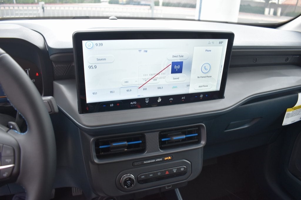 2025 Ford Maverick Lobo Standard