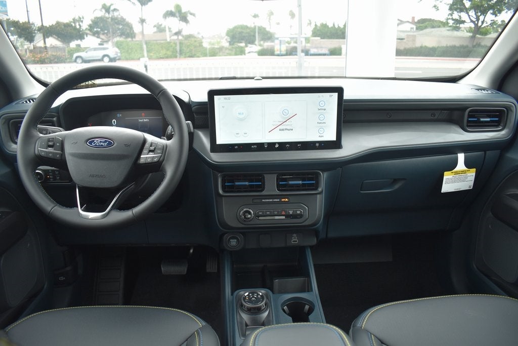 2025 Ford Maverick Lobo Standard