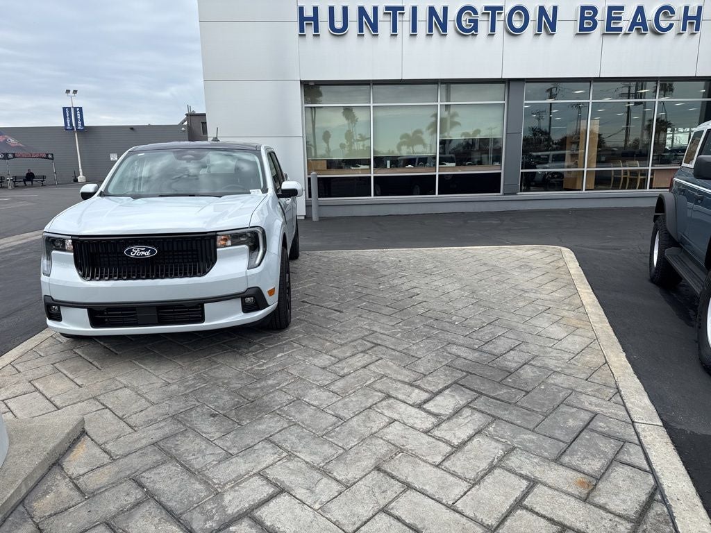 2026 Ford Maverick Lobo Standard